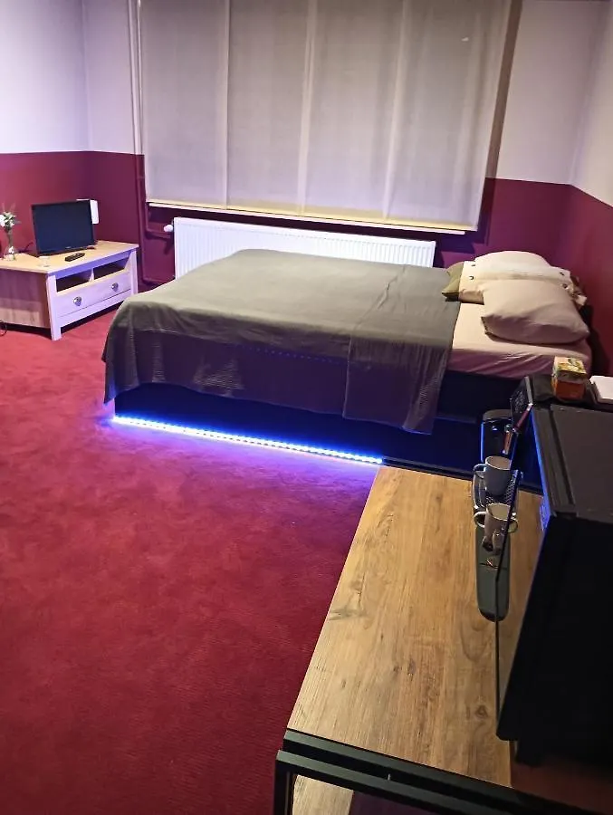 安特卫普Aes Sedai Kinetic Spa, Living & Airport Shuttle Services公寓